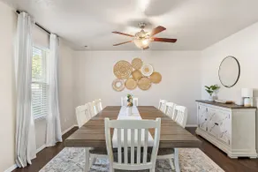 *Volleyball / Badminton Net~100Mbps~3 TVs~2600ft²* - Image 3