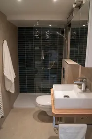 Fancy 2-room apartment 3*, parking & terrace - Image 5