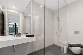 Business Panorama Loft 5star Location, Queen Beds - Image 4
