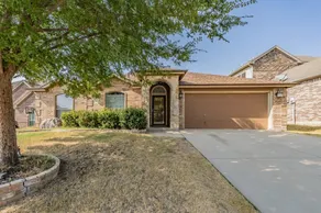 Charming Luxury 4BD/2BT Spacious Home Burleson - Image 2