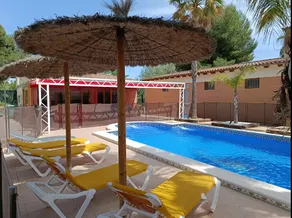 Elche ideal for families, WiFi, air, pool, barbecue - Image 2