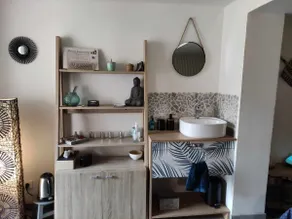 Apartment with private Jacuzzi - Image 3