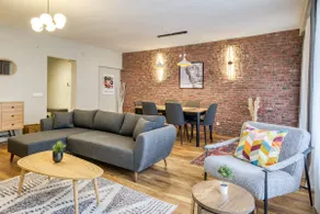 Prestige, Spacious, 3BR - Image 2