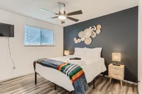 Work Ready 2BR Pet Friendly Near Red Rocks Denver - Image 5