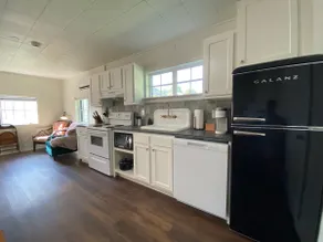 Family-Friendly Cottage | Parking, Kitchen + W/D - Image 5