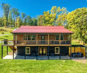 Howdy Cabin: Hot Tub, Stunning Views, EVSE, Wi-Fi - Image 3