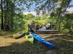 Camp Manatee - Riverfront+Hot Tub+Kayaks+Boat - Image 3