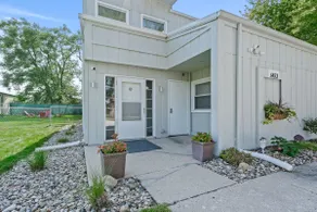 Private Loft! Spacious & Dog Friendly! - Image 3