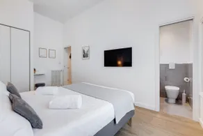Colonna Luxury Suites - Image 3