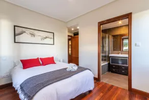 Large terrace in Sopela. Near Metro. Free Parking - Image 4