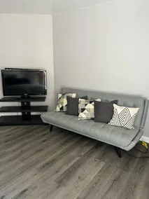 Convenient Comfort with a View - Image 3