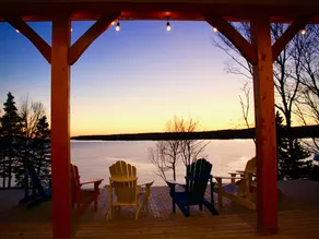 Whitecaps Retreat Beach House - Image 4