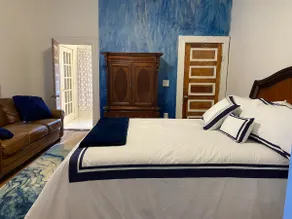 Château Uptown by Immanuel Private 2 BR. - Image 3