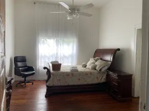 Château Uptown by Immanuel Private 2 BR. - Image 4