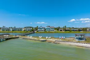 Private Beach+Pier+Pool | Ground Floor EZ Access - Image 5