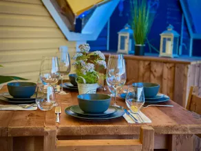 Whitecaps Cabana for Couples - Image 4