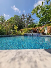 The Blue Dream Bungalow - Image 2
