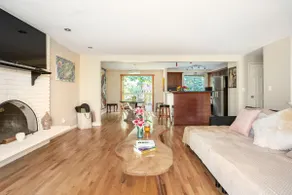Warm and Welcoming Finhill Home with a Hot Sauna - Image 3