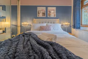 A Cosy Home from Home - Image 2