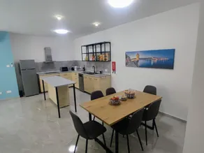 Deggies Apartments - spacious, modern apartment! - Image 3