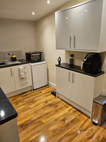 Cosy, spacious 1 bed annexe with own front door - Image 3