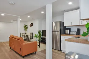 Sleek Somerville Apartment near Encore! - Image 2