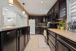 Family-Sized 3BR • 5 Beds • Near Downtown - Image 5