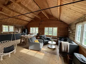 Authentic log cabin in Lom - Image 4