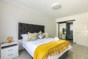 The Signature Place, Wi-Fi, Solar, Pool, Streaming - Image 2