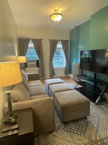 Uptown Geneva Rowhouse Flat - Image 2