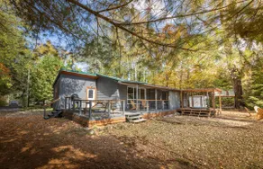 Hills Haven - Luxury Riverfront Cottage - Image 2