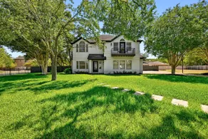 Beautiful Gated Home - Pool, Entertainment Area, Large Lot! - Image 4