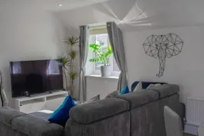 Lovely Coach House - Image 2