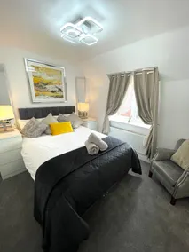 Lovely Coach House - Image 5