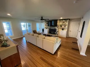Awesome 3 Bedroom River Front Retreat! - Image 5