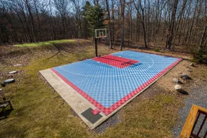 50 Acre 10 BR 6 BA Slps 30 Tesla EV Charger WIFI - Image 3