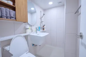 Dongkyung (憧憬) Cheongju Branch 732. 5 minutes walk from Cheongju Terminal, 2-room with separate living room, 3 queen beds, no video shooting - Image 3