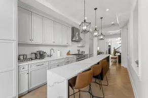 Stately DC Rowhome Spacious 7BR & 4BA #DCottage - Image 2