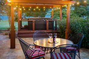 Loudon Lake Lodge - Image 4