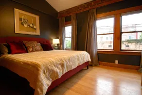 ”City View” Cozy downtown loft apartment - Image 5