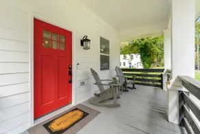 Southern Luxury Near MBZ Stadium - Image 2