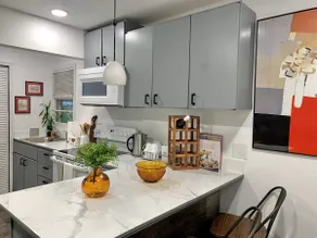 Charming Fully Equipped Private Guest Suite Studio - Image 3