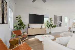 Luxury DT Oasis~Great Amenities - Image 5