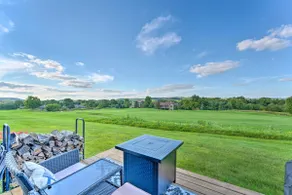 King Suite • Jetted Tub • Fire pit • Golf Views - Image 5