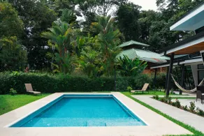 Elegant house with a pool in the center of Uvita. - Image 4
