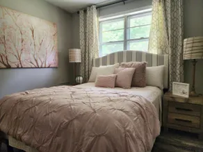 Chic Cottage - Image 3