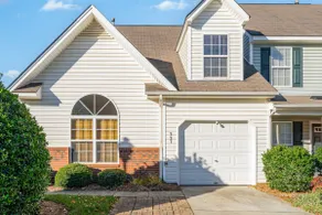 Townhouse near the Airport - Image 3