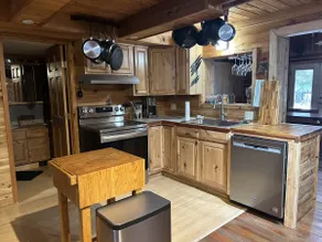 Deer Lake Chalet - Image 5