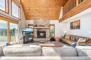 Home w Dock, HotTub, 10 mins from WISP DogFriendly - Image 3
