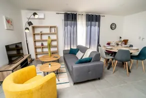 110m² house · Garden & Terrace · Family/Professionals · - Image 5